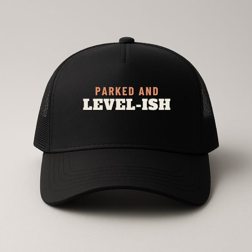 Level-ish trucker hat, Black